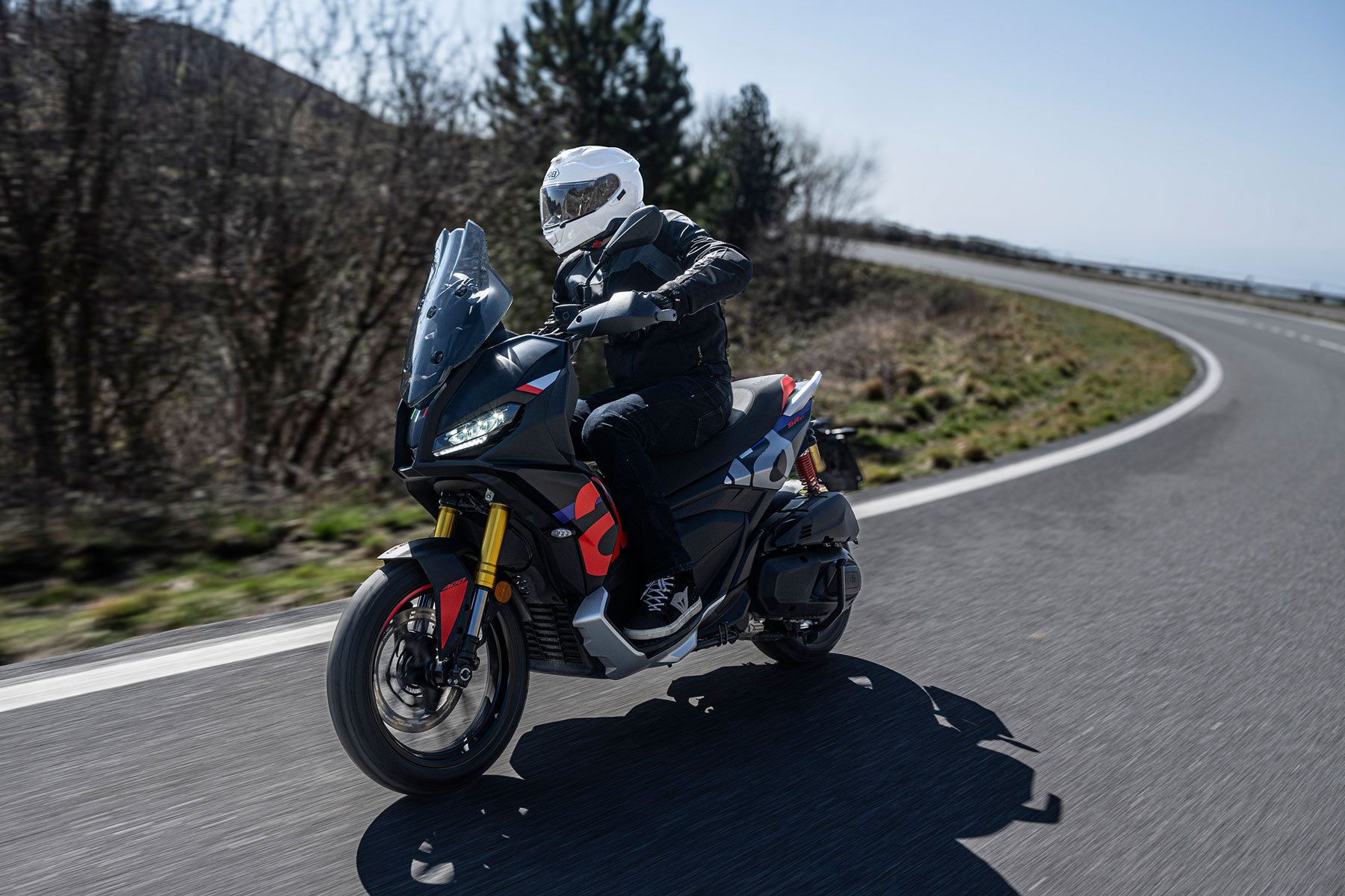 OPEN DOORS BEI DEN PIAGGIO GROUP HÄNDLERN IM APRIL